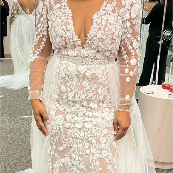 David's Bridal | Dresses | Wedding Dress From Davids Bridal | Poshmark David's Bridal | Dresses | Wedding Dress From Davids Bridal | Poshmark